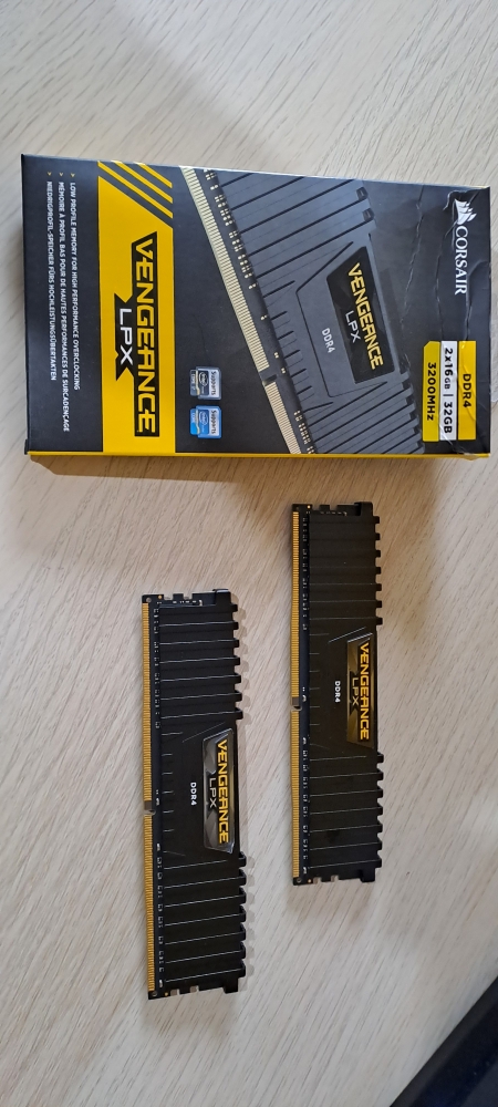 Corsair Vengeance LPX 32GB (2x16GB) DDR4 3200MHz C16 - Black 