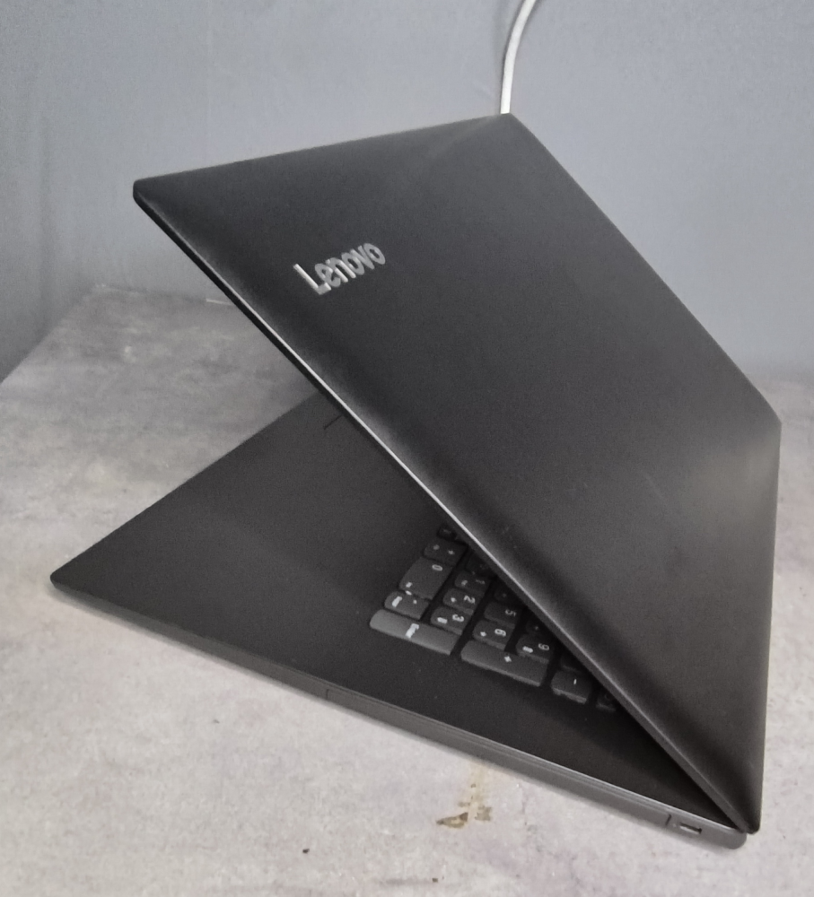 Lenovo IdeaPad 330-17AST