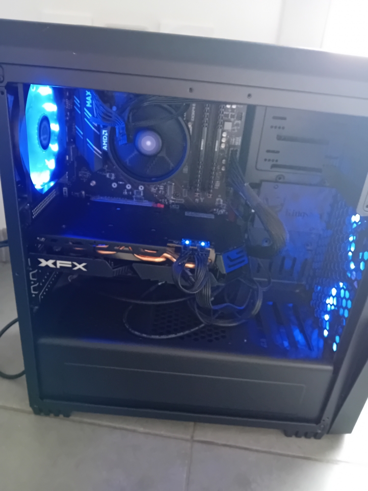 Vend pc gamer  AMD radeon rx 590 16 go de ram