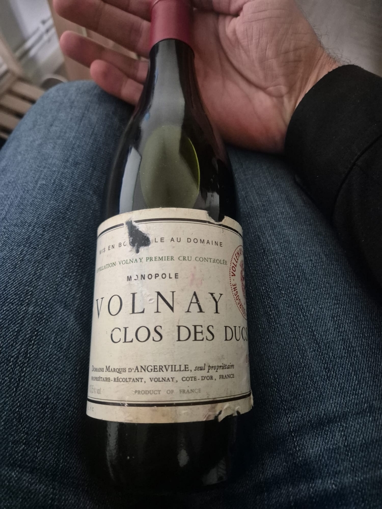 VOLNAY CLOS DES DUCS DOMAINE MARQUIS D'ANGERVILLE 