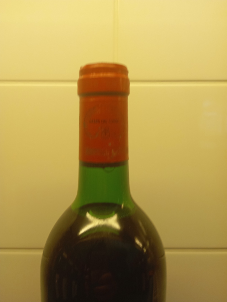 CHÂTEAU CARBONNIEUX 1985