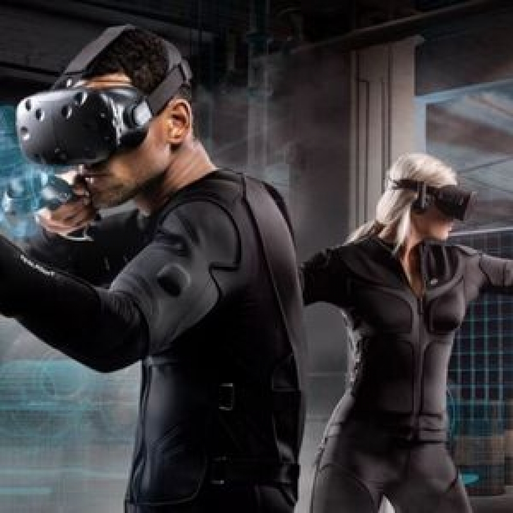 I will play an immersive VR game with you