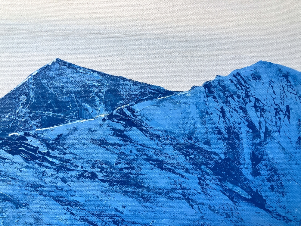 Snowdon Horseshoe in Blue