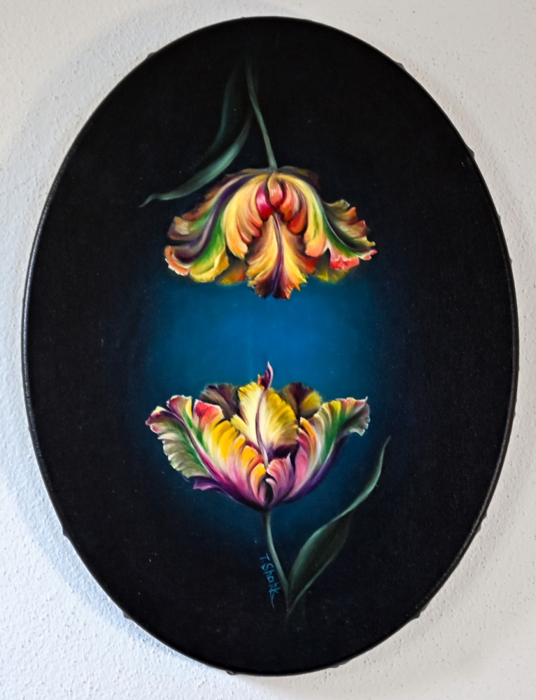 mirror tulips