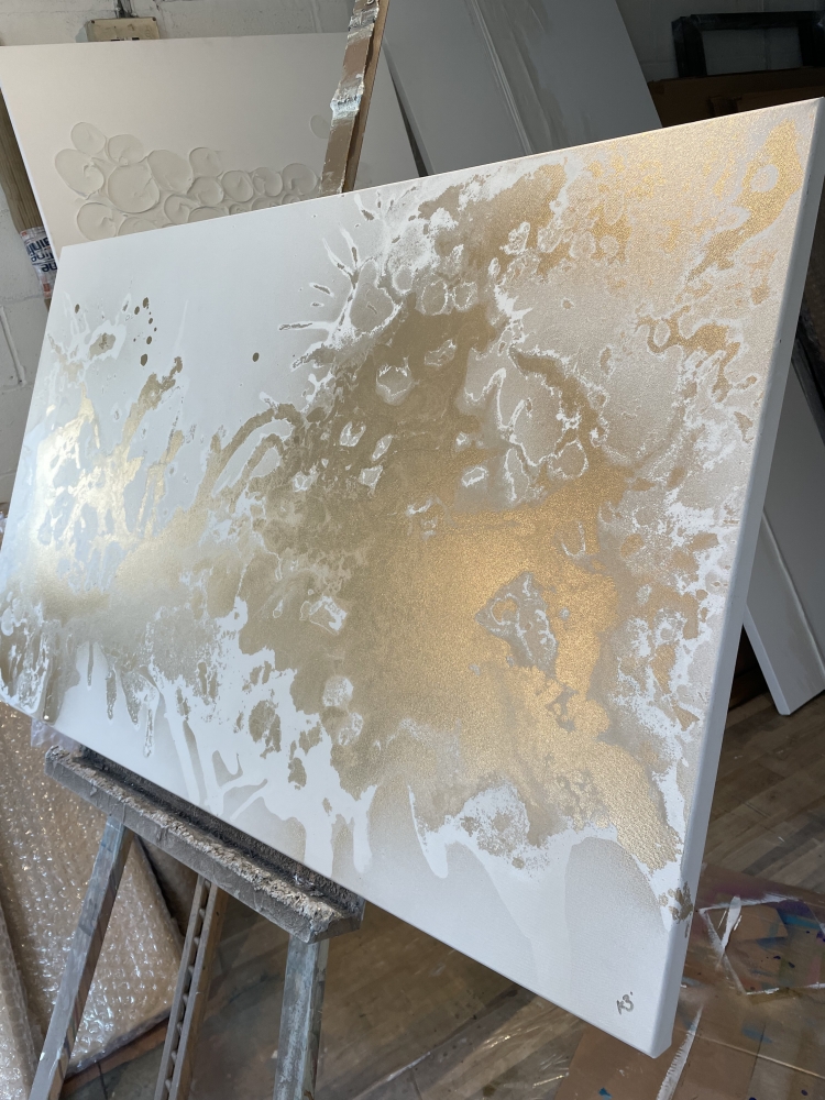 Experiment - Gold & White