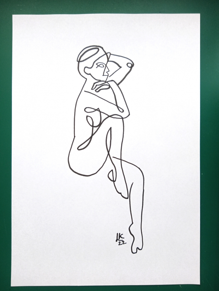 One line drawing of woman #5