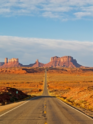 Highway to Monument Valley
