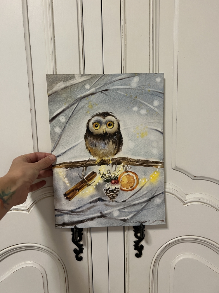 Owl with New Year's gifts