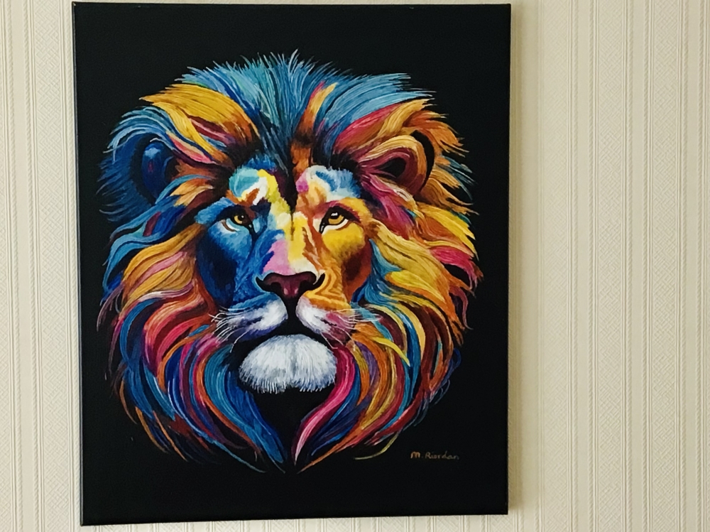 ROARSOME NEON LION FACE FRONT