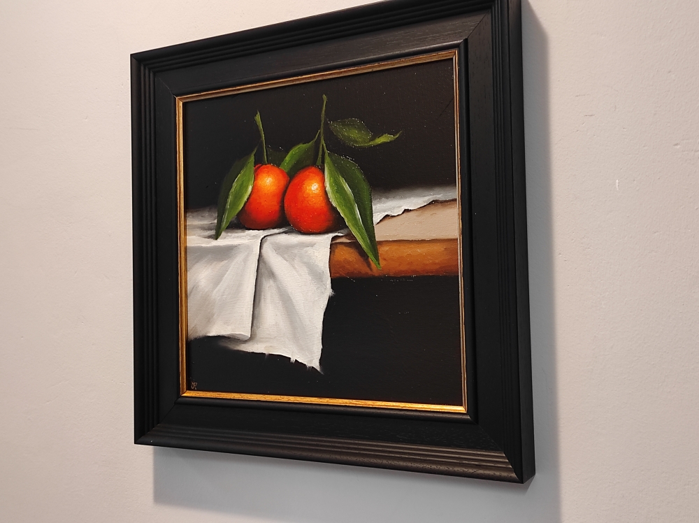 Clementines on cloth 