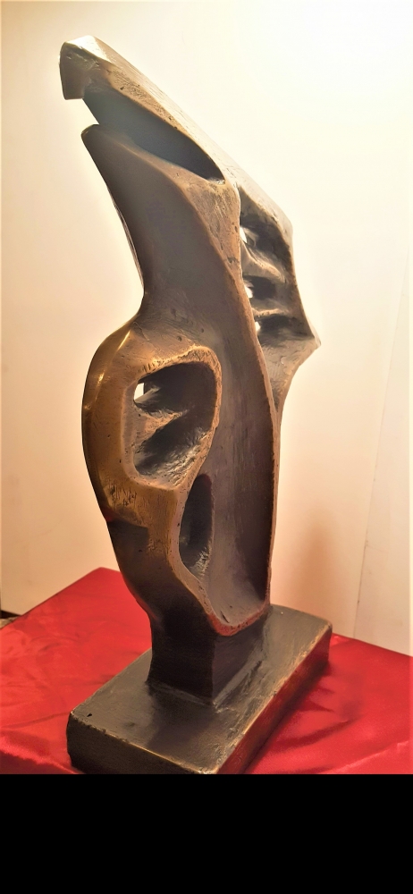 Air's King inspired from Aboriginal people from Canada, 18.5x13.3x3.5 inch, 26 pounds 