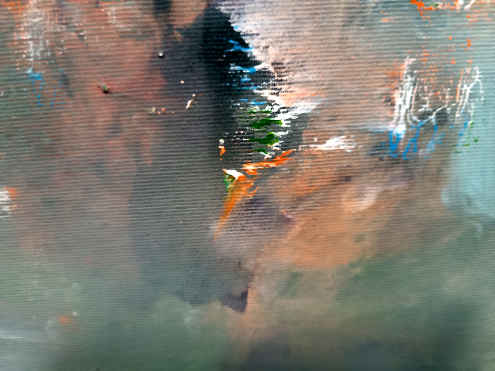 Echoes of an eternal space