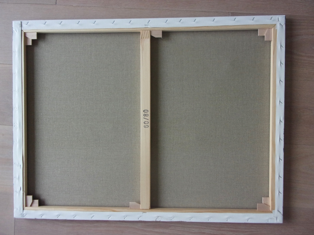 GOOD STORY ON BEACH WITH BOOK