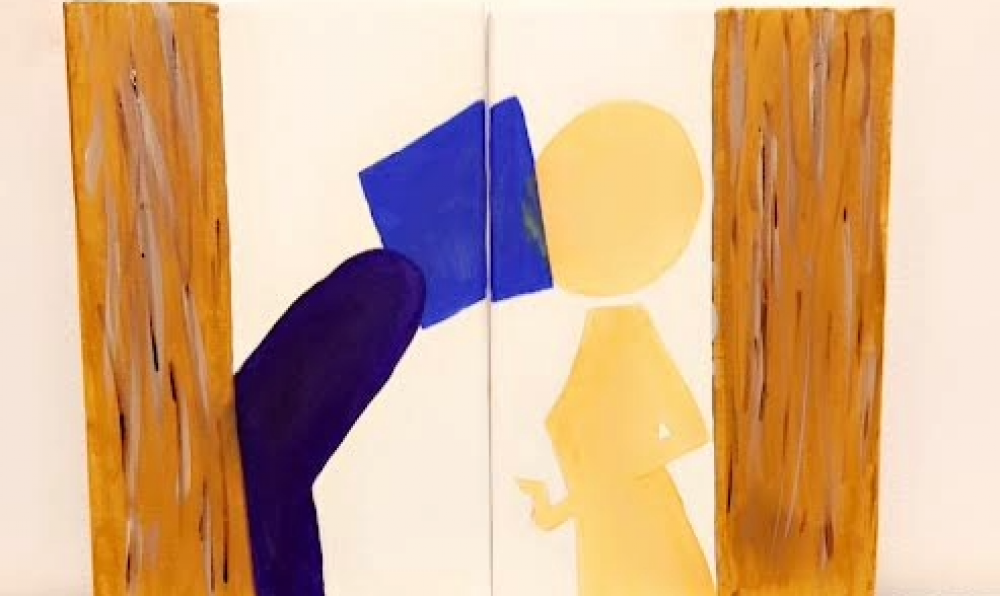 The kiss through walls