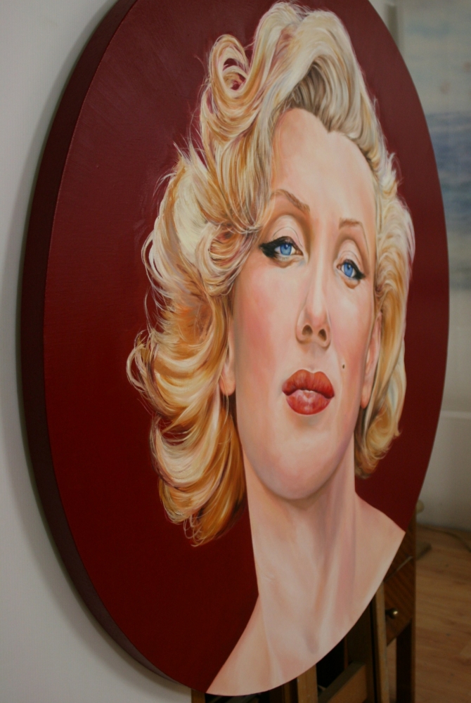 MARILYN MONROE