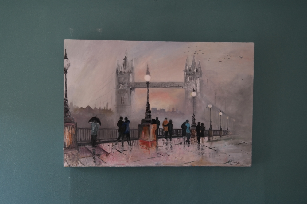 Tower bridge foggy 