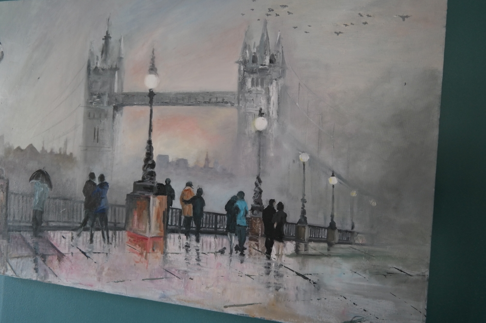 Tower bridge foggy 