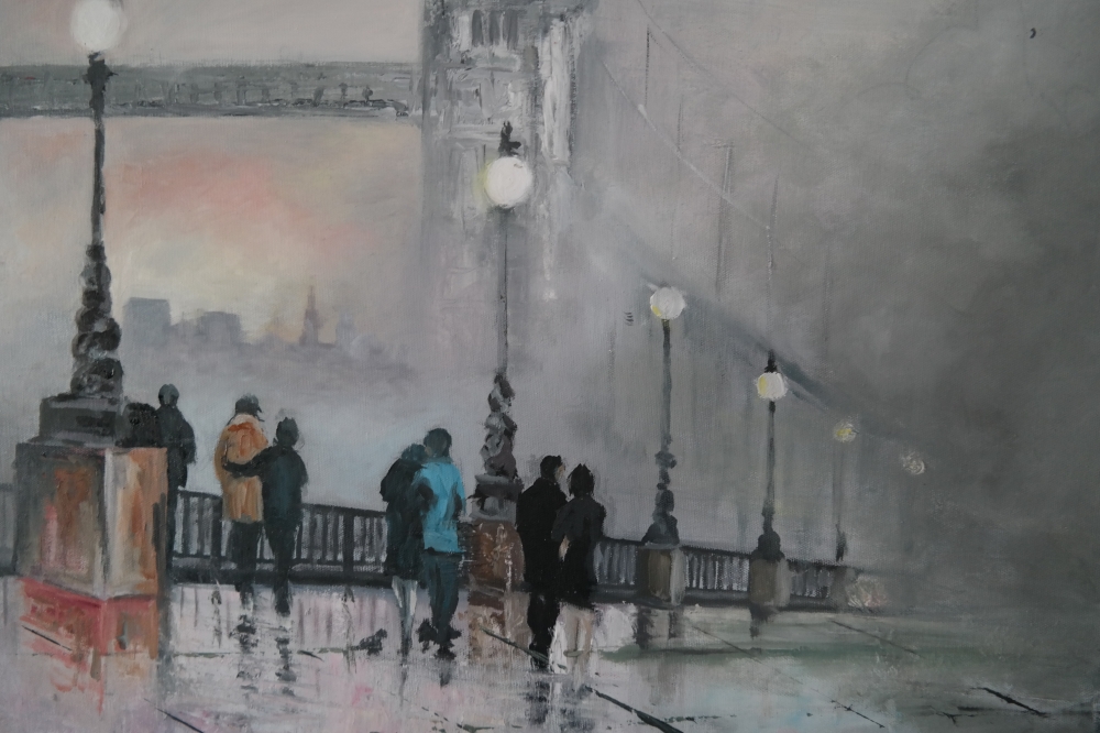 Tower bridge foggy 