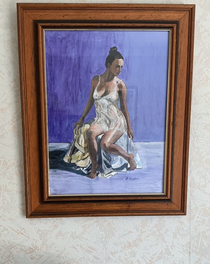 SEATED LADY
