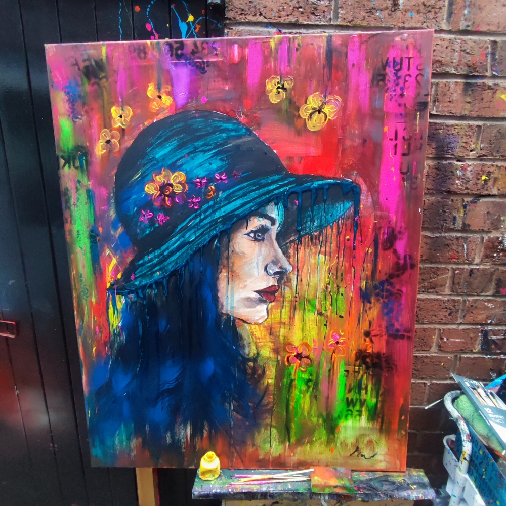 Women with hat