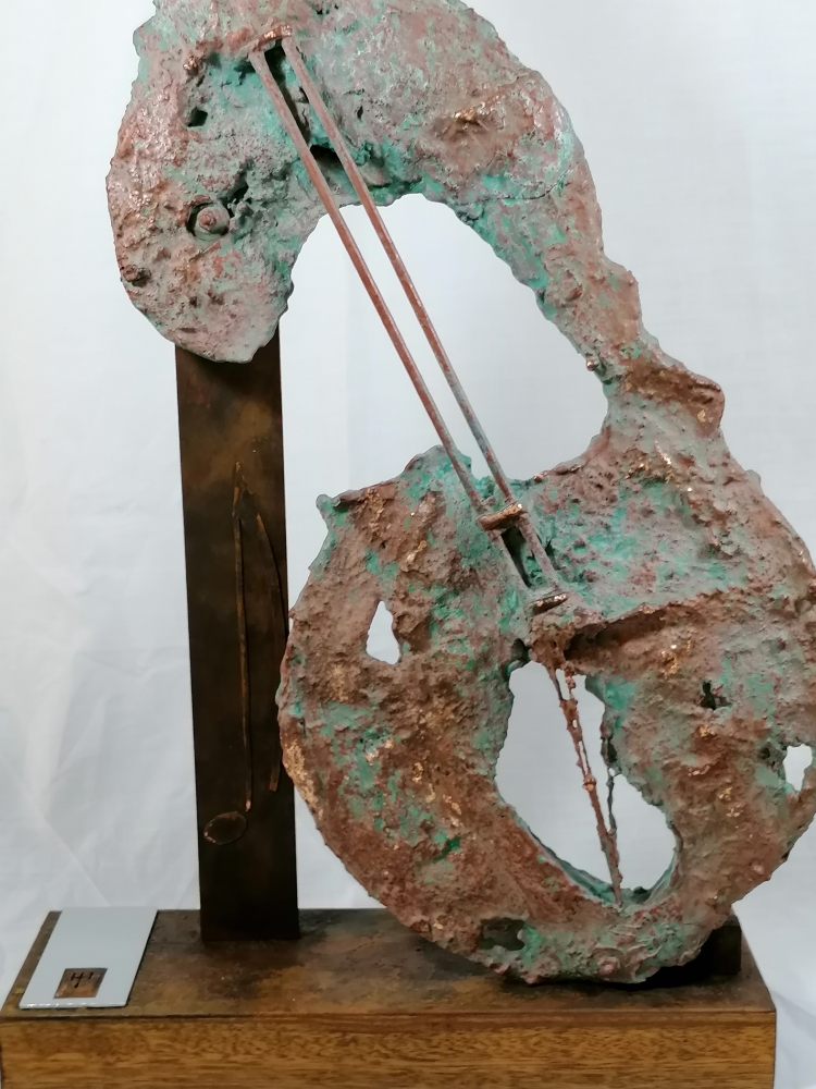 Original sculpture \"The Golden Age of Music\" 