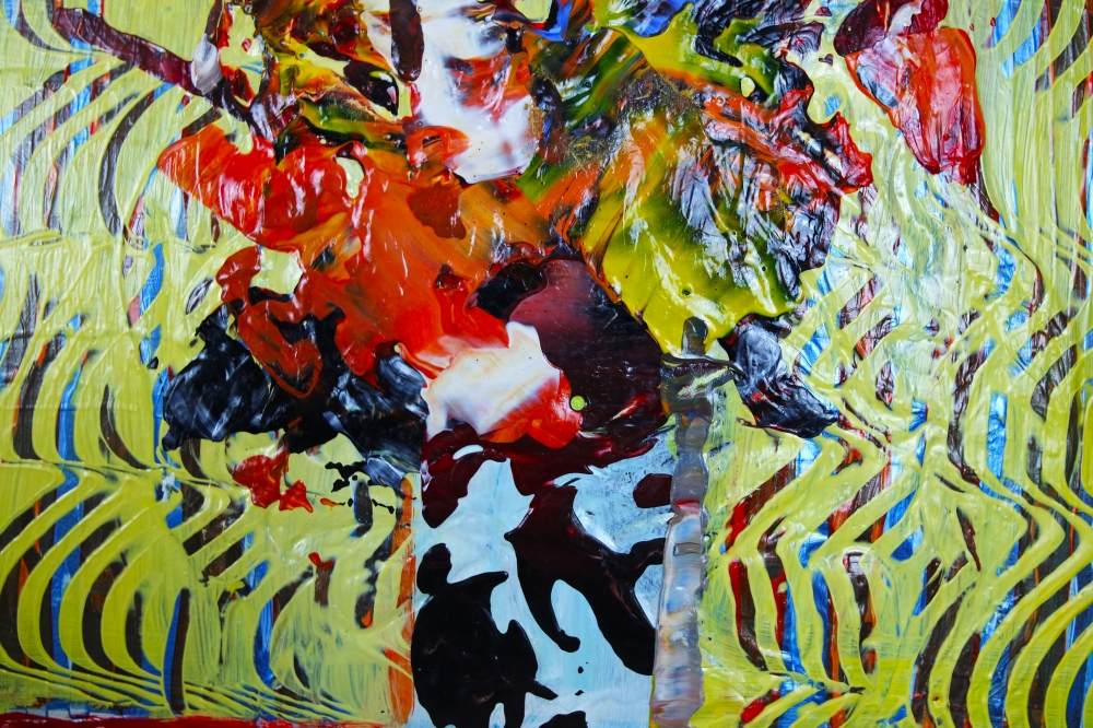 Flourish of flowers in vase on table expressions 805