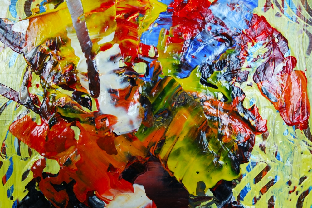 Flourish of flowers in vase on table expressions 805