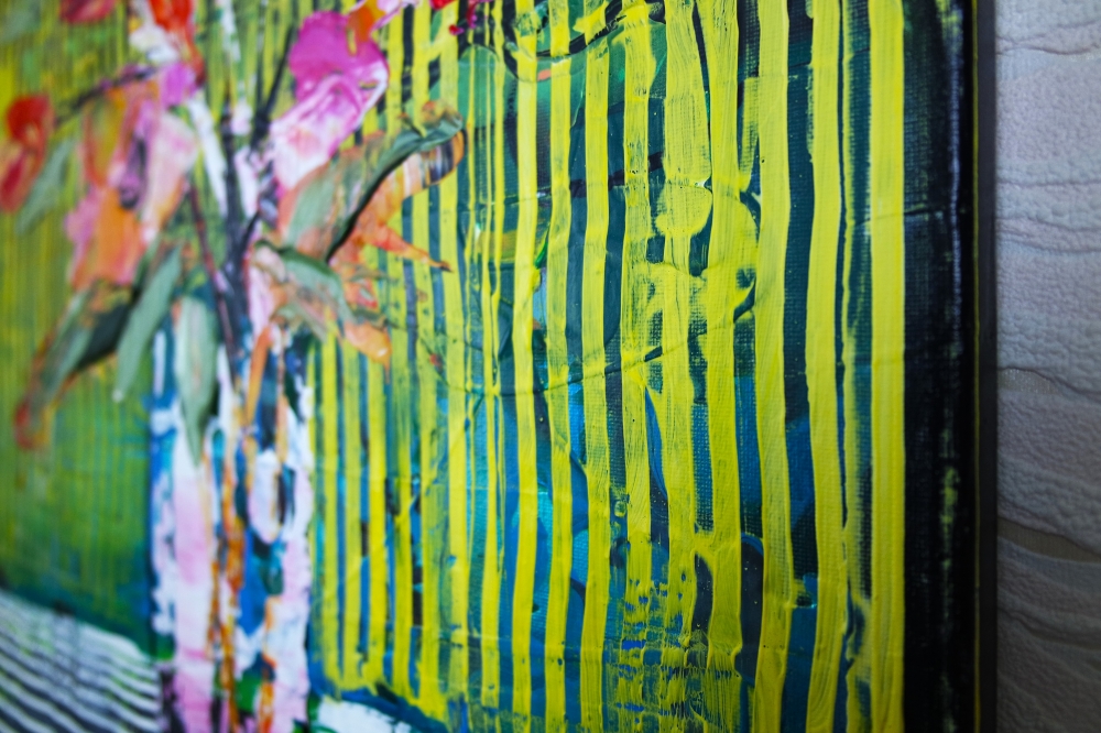 Flowers in Vase Stripes Abstract 735