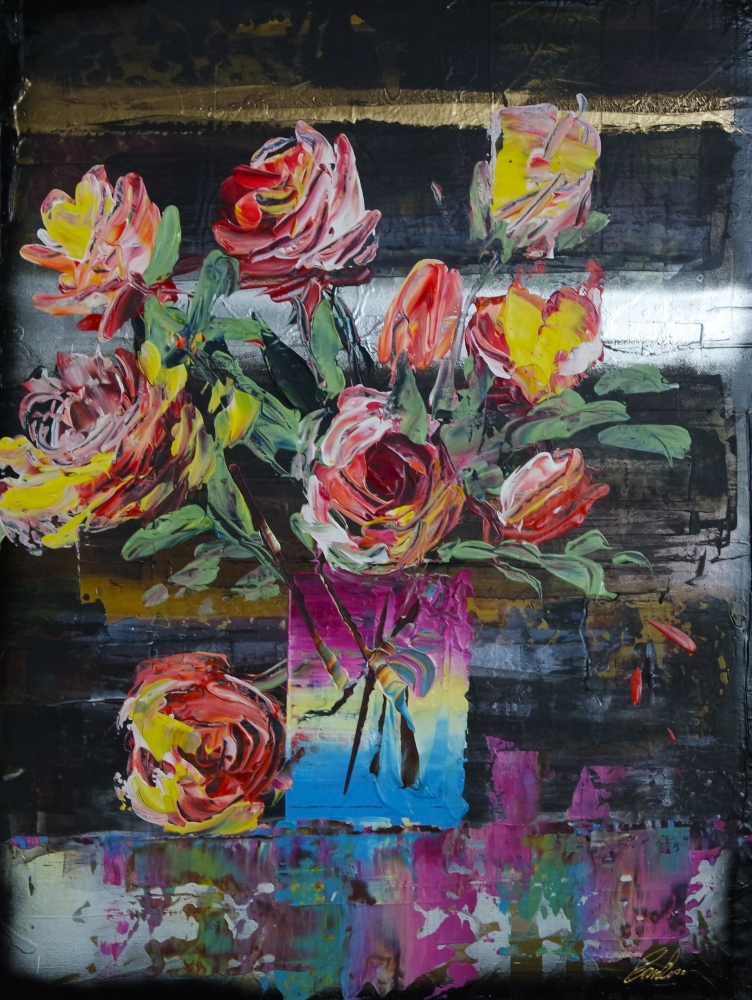 Roses in Abstract Vase 740