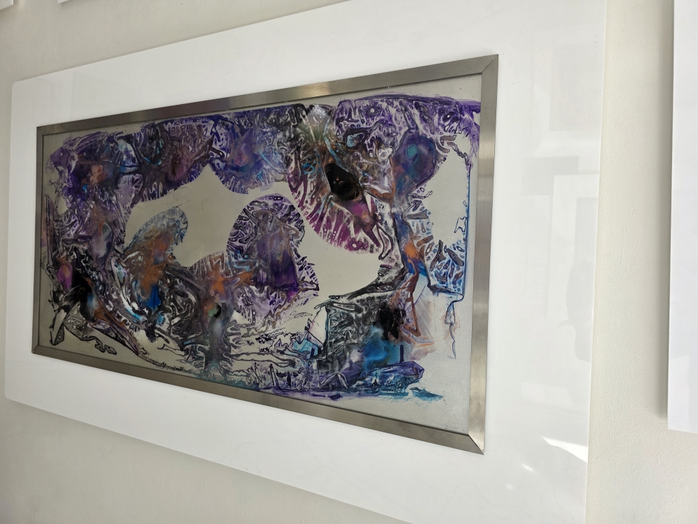 Purple Reign (XL Acrylic Glass Centrepeice)