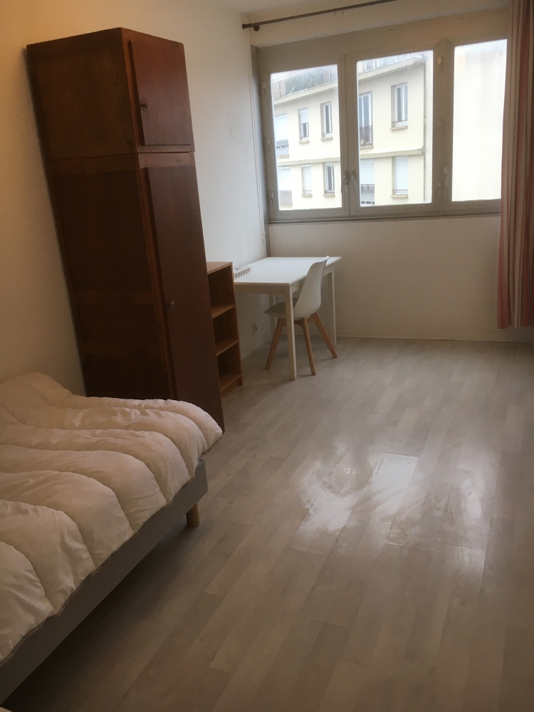 3 chambres à Châteauroux à louer au mois