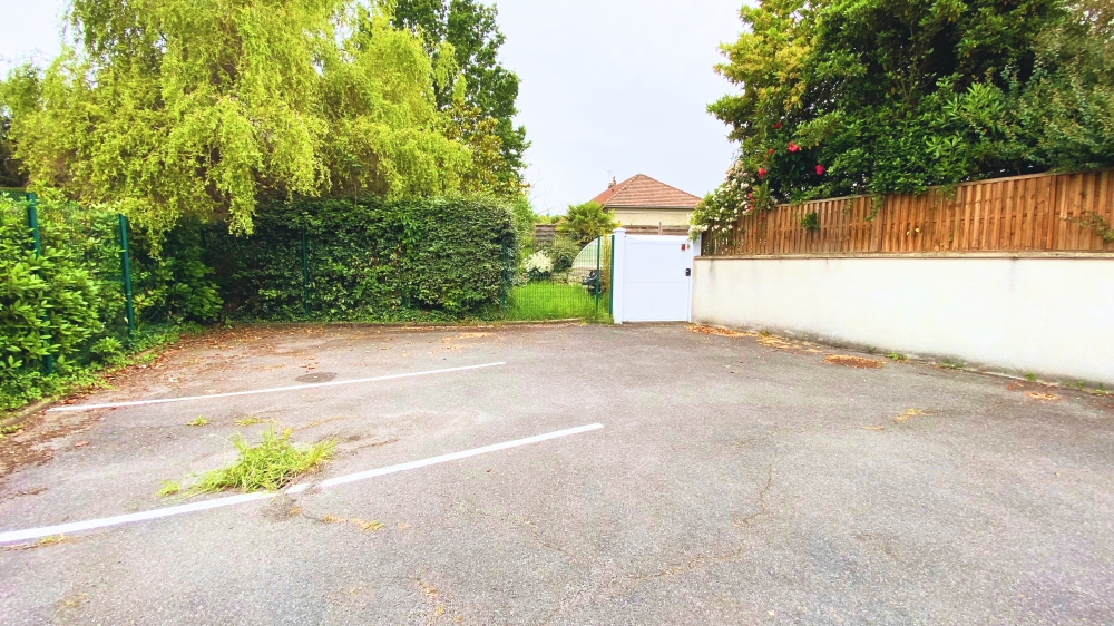 Le Léon – Proche Gare – Parking gratuit – Grande terrasse - Arrivée autonome 