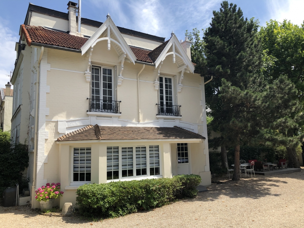 Petite maison d'hôte à Colombes Les Vallées