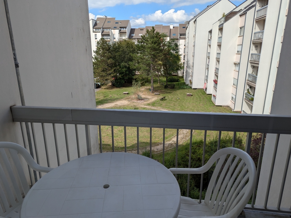 En colocation chambre meublée à Dijon près du Port du Canal