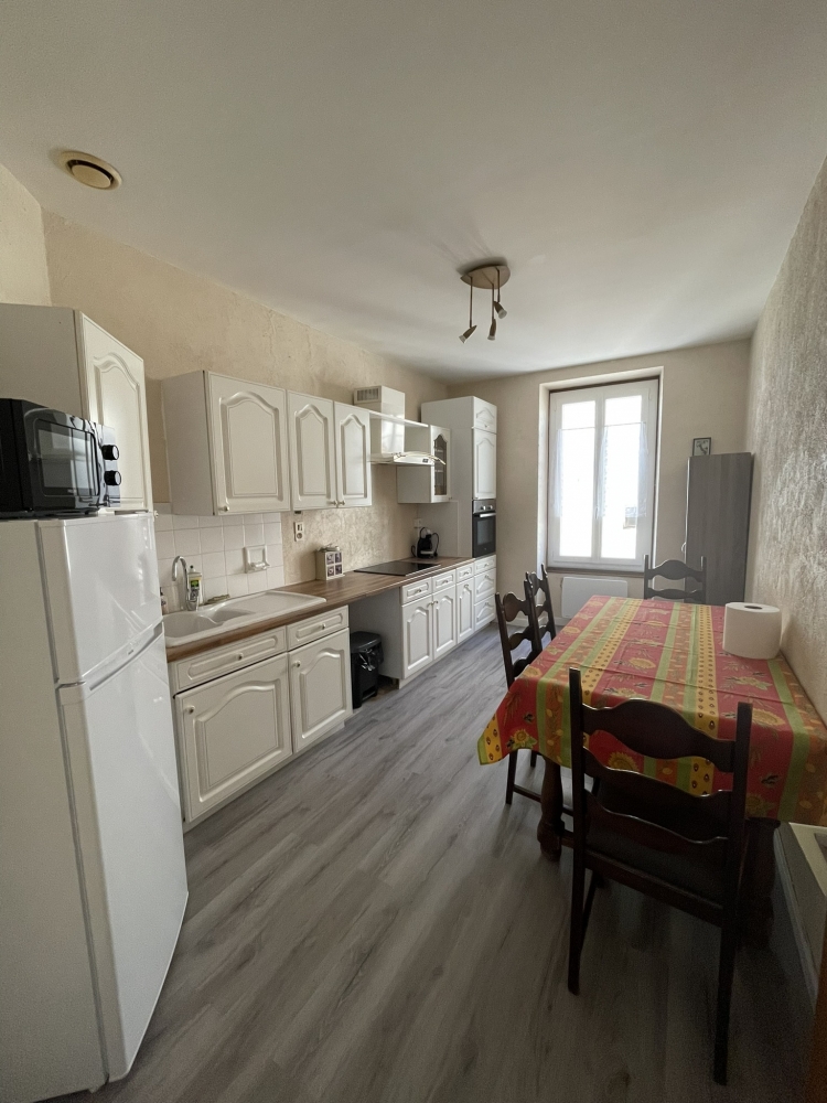 Appartement refait à neuf, calme et tout équipé