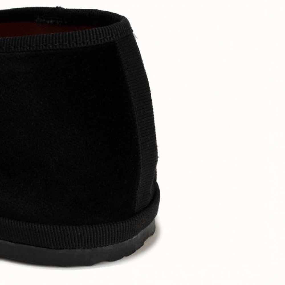 Friulane Back to Black