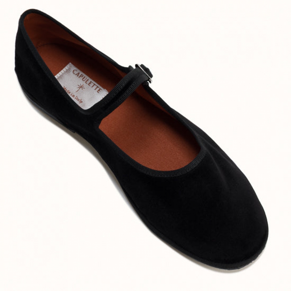 Bambina Back to Black