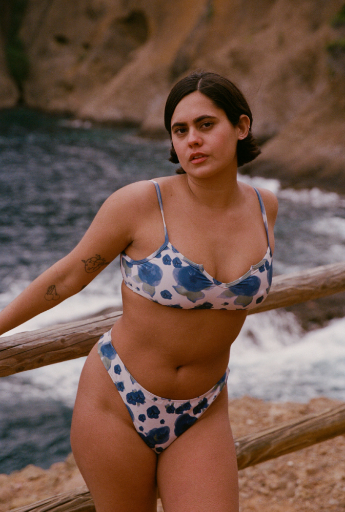 Bas de maillot tanga Cocoa - Fleurs bleues