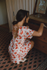 Robe courte Laura - Imprimé Fleurs rouges