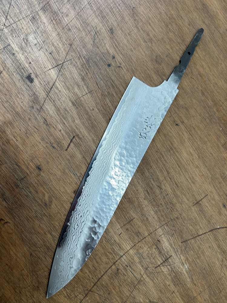 VG10 GYUTO 210 DAMASCUS BLADE