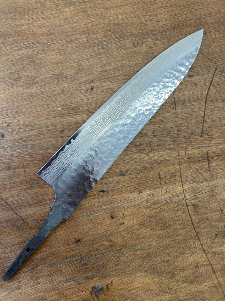 VG10 GYUTO 210 DAMASCUS BLADE