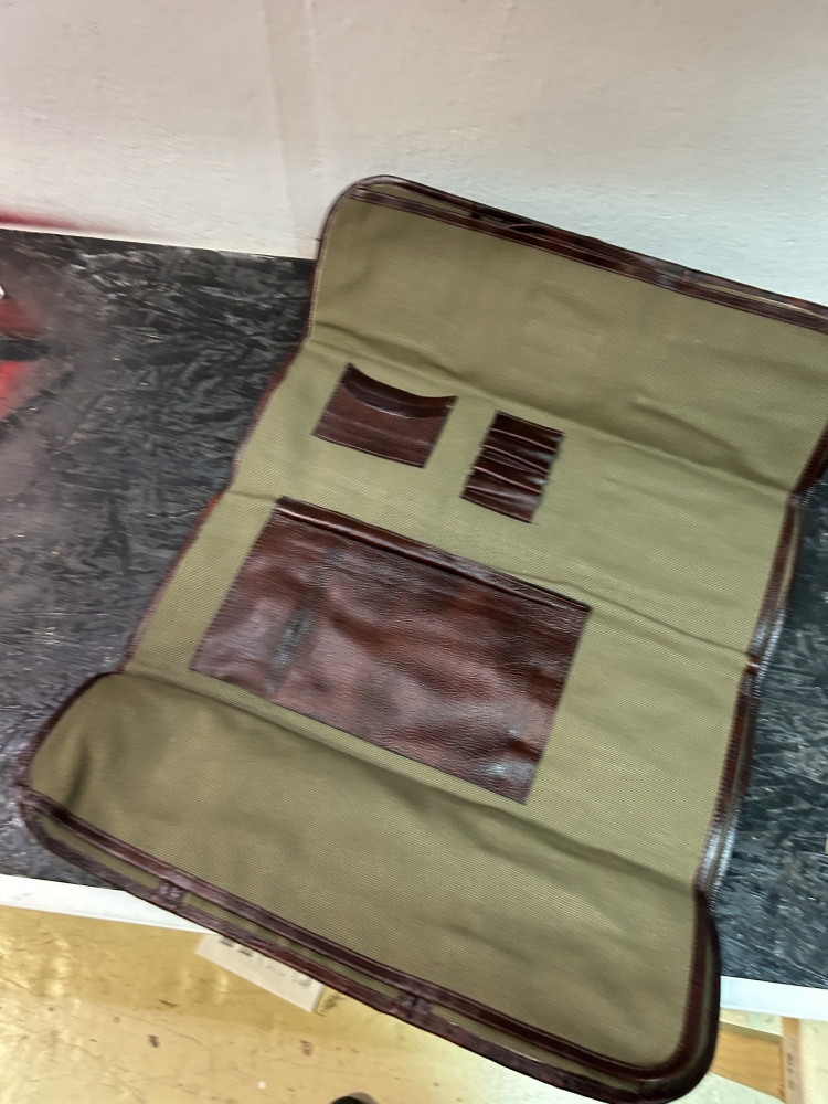 17 POCKET CANVAS KNIFE BAG BOLDRIC