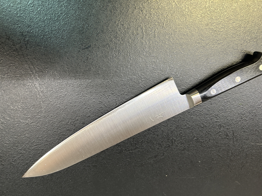 Hitohira T10 Migaki Gyuto 210mm Pakka Handle