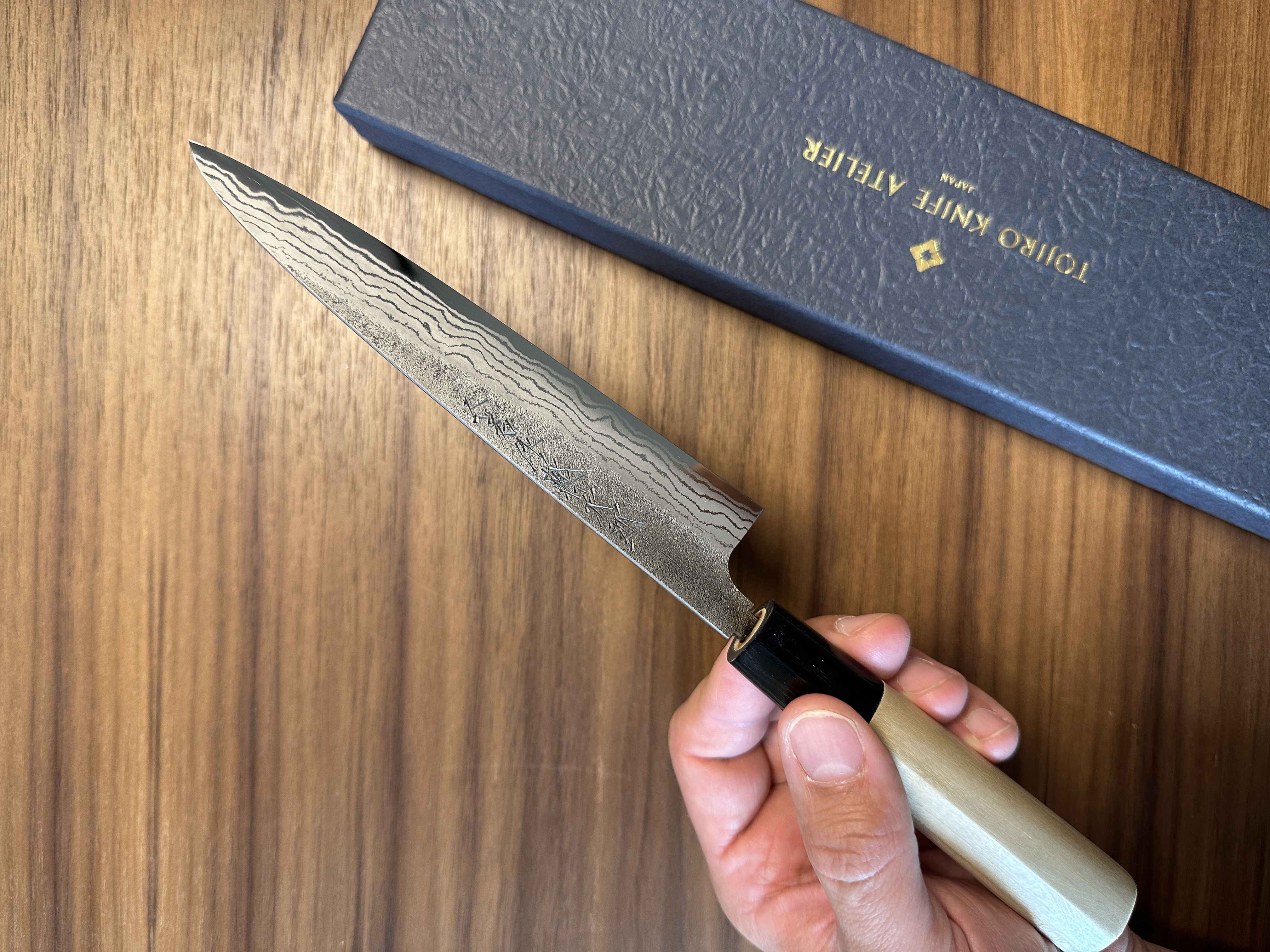 tojiro-atelier-petty-hammered-