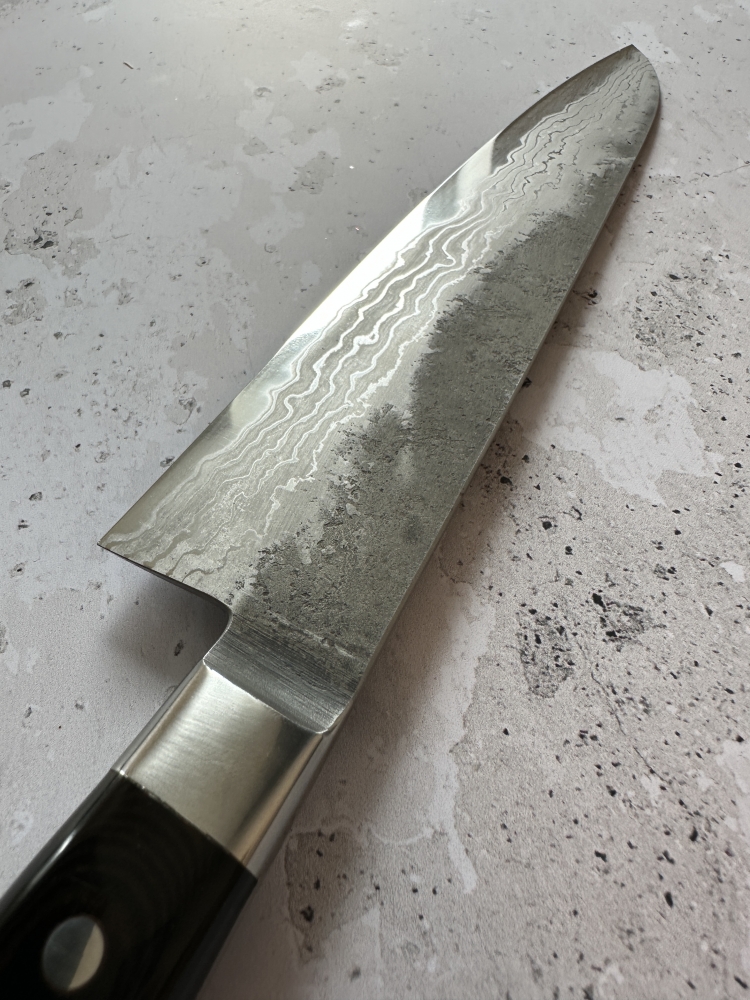 Tojiro Atelier VG-10 Gyuto Damascus 240mm