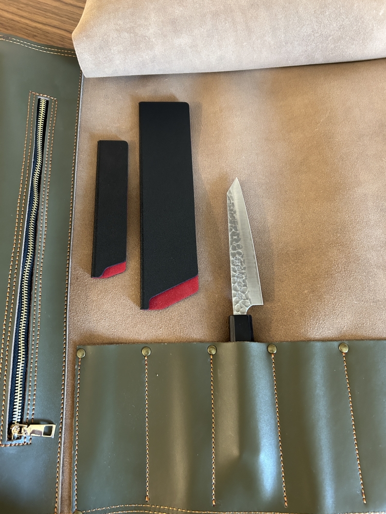 LEATHER KNIFE ROLL