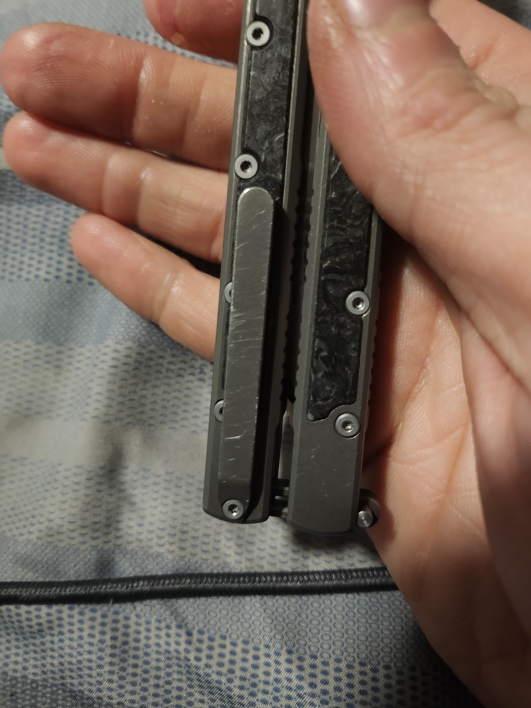 Maxace Shi Balisong Ti / Carbon Fiber