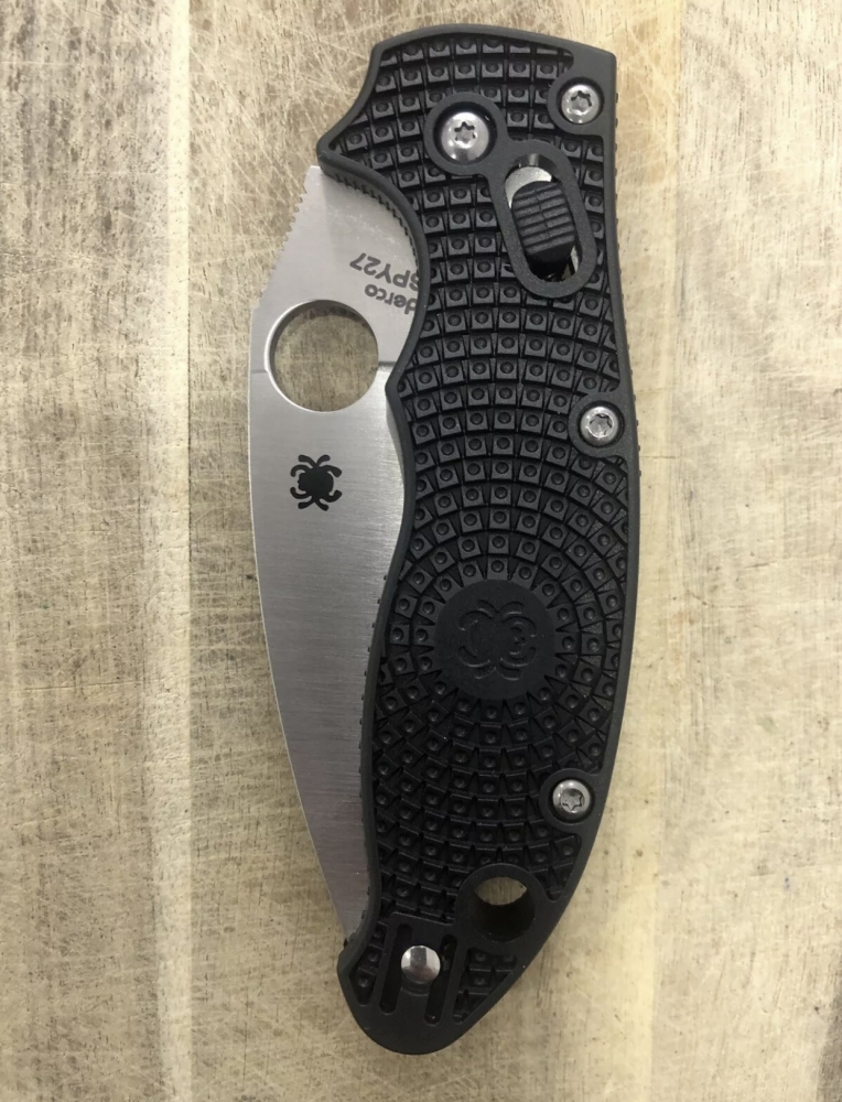 Outdoor Folding Knife Spyderco Ball Bearing Lock Black Handle