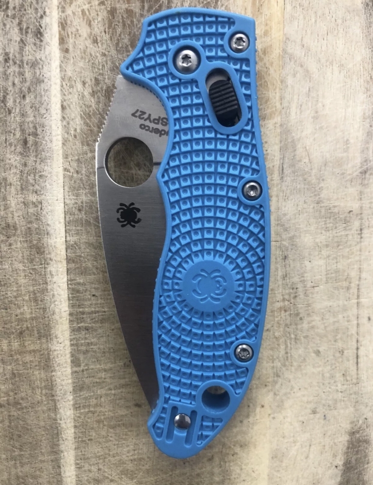 Outdoor Folding Knife Spyderco Ball Bearing Lock Mineral Blue Handle