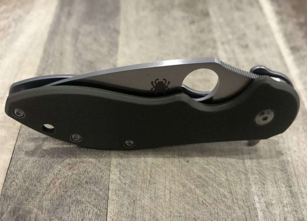 Outdoor Folding Knife Spyderco